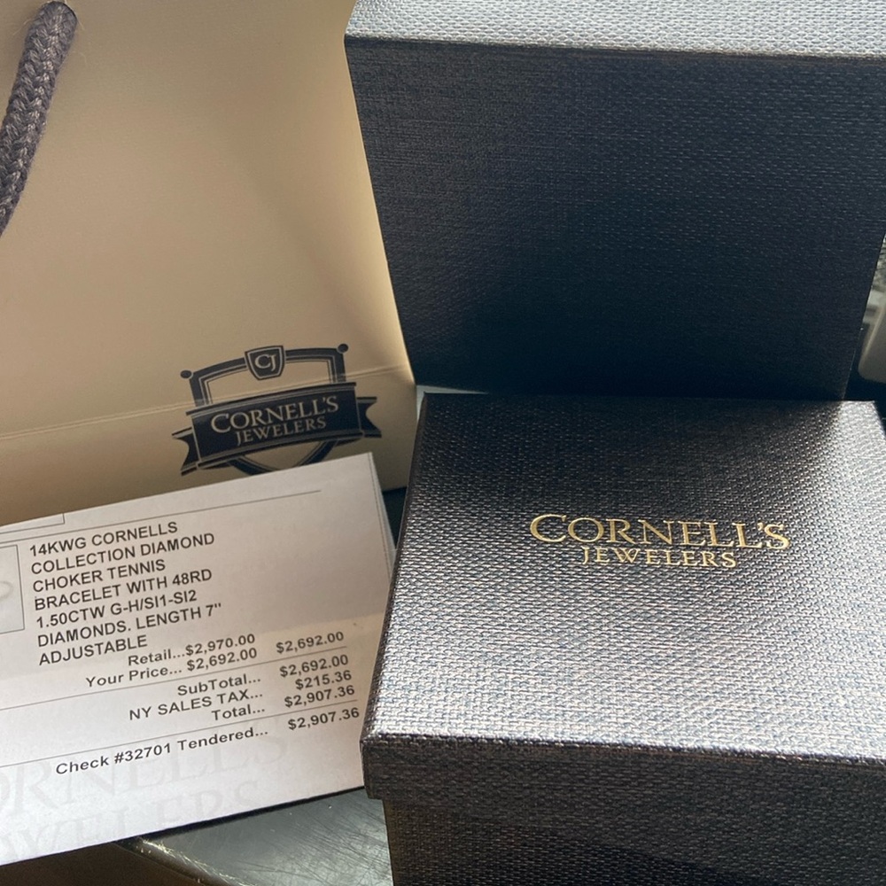 Diamond tennis bracelet